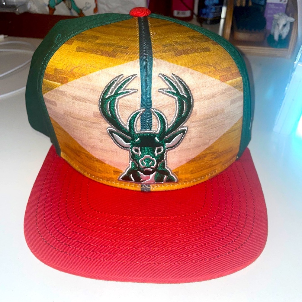 Milwaukee Bucks Adidas SnapBack Hat Buck Logo Embroidered Flat Bill High Crown